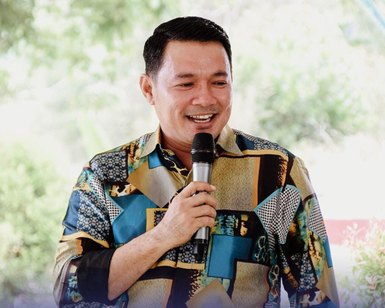 Wakil Bupati Pelalawan, Husni Thamrin