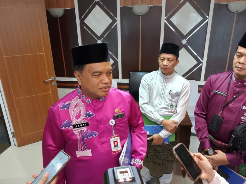 Foto: Kepala Disdik Kota Pekanbaru, Abdul Jamal
