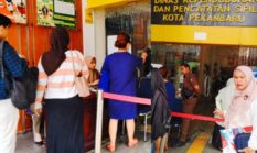 Dianggap Calo dan Dilarang Masuk saat Buat KTP Kerabat, Kinerja Kadisdukcapil Pekanbaru Jadi Sorotan