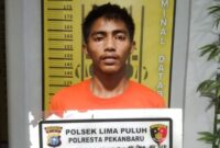 Pelaku pembunuhan gadis 17 tahun di pekanbaru inisial AD diamankan polsek limapuluh, Ahad (19/10)