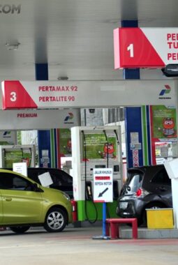 Mulai 1 April 2026, Pemerintah Resmi Batasi Pembelian Pertalite dan Solar 50 Liter per Hari