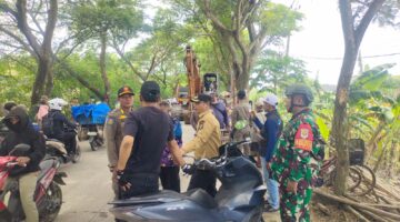 Amankan Wilayah Pesisir Kabupaten Tangerang, Koramil 09/Mauk Patroli Siskamling