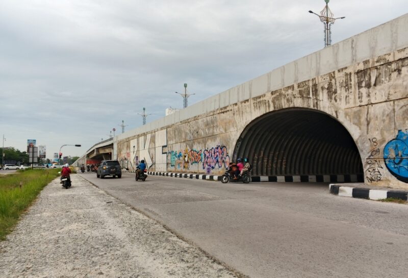 Terowongan Fly Over Living Word Jalan Soekarno Hatta Pekanbaru
