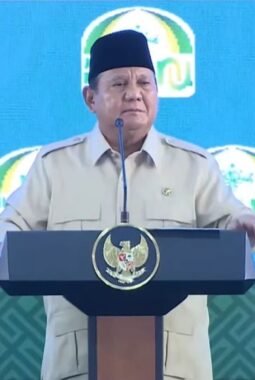 Prabowo Ungkap Alasan Gaji Guru dan PNS Sulit Naik: ‘Ya Karena Uangnya Tidak Ada, Diambil Terus’