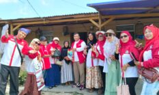 Jum’at Berbagi, DPD LIRA Pekanbaru Kembali Salurkan Bantuan Sembako kepada Warga di Marpoyan Damai