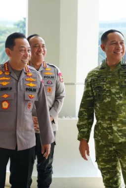 Perkuat Soliditas, Kapolri dan Jajaran Silaturahmi dengan Panglima TNI dan Kepala Staf