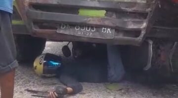 Diduga Alami Rem Blong, Pengendara Motor Tewas Ditempat Usai Terlindas Truk di Jalan Garuda Sakti