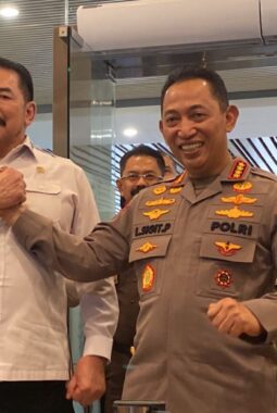 Silaturahmi ke Jaksa Agung, Kapolri Tegaskan Polri dan Kejaksaan Satu Ikatan