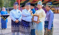 Berkontribusi Banyak dalam Pembangunan, Pekanbaru Terima Penghargaan dari Pemprov Riau