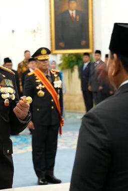 Prabowo Resmi Lantik Suyudi Ario Seto Jadi Kapolri Gantikan Jenderal Pol Listyo Sigit Prabowo