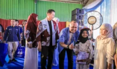 Kabar Gembira! Pemko Pekanbaru Mulai Salurkan Seragam Gratis untuk Peserta Didik SD dan SMP Negeri